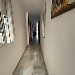 アパート Amplio Piso Centrico ウエルバ