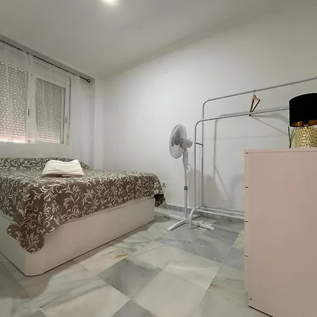 Amplio Piso Centrico ウエルバ